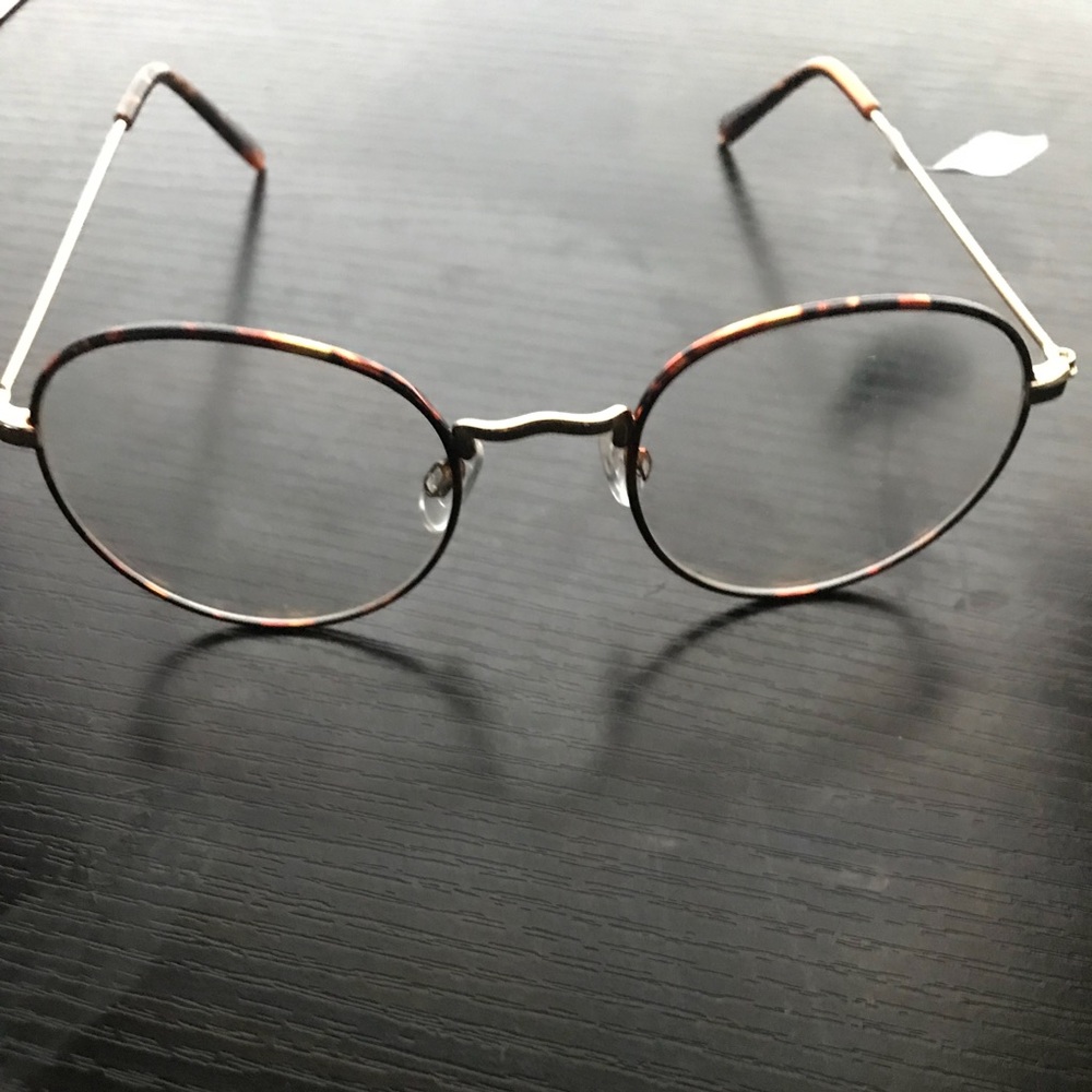 Urban outfitters glasses